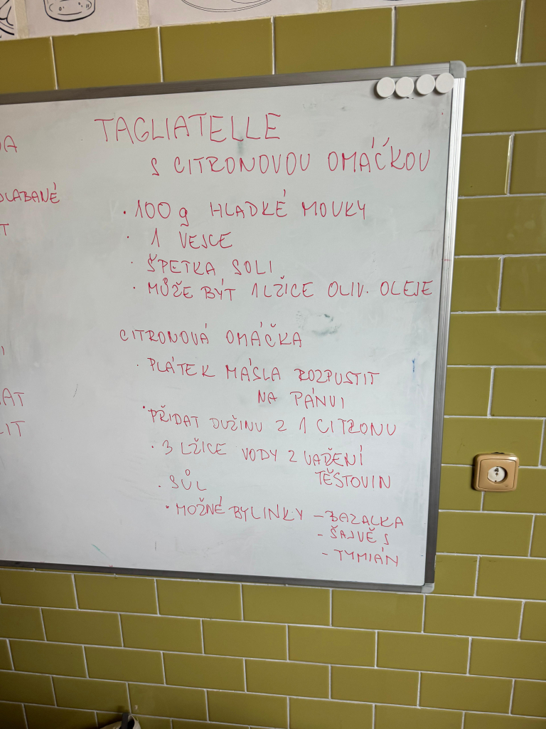 3cc8ba03-48bd-4e9e-9843-575ed77ada87.jpg