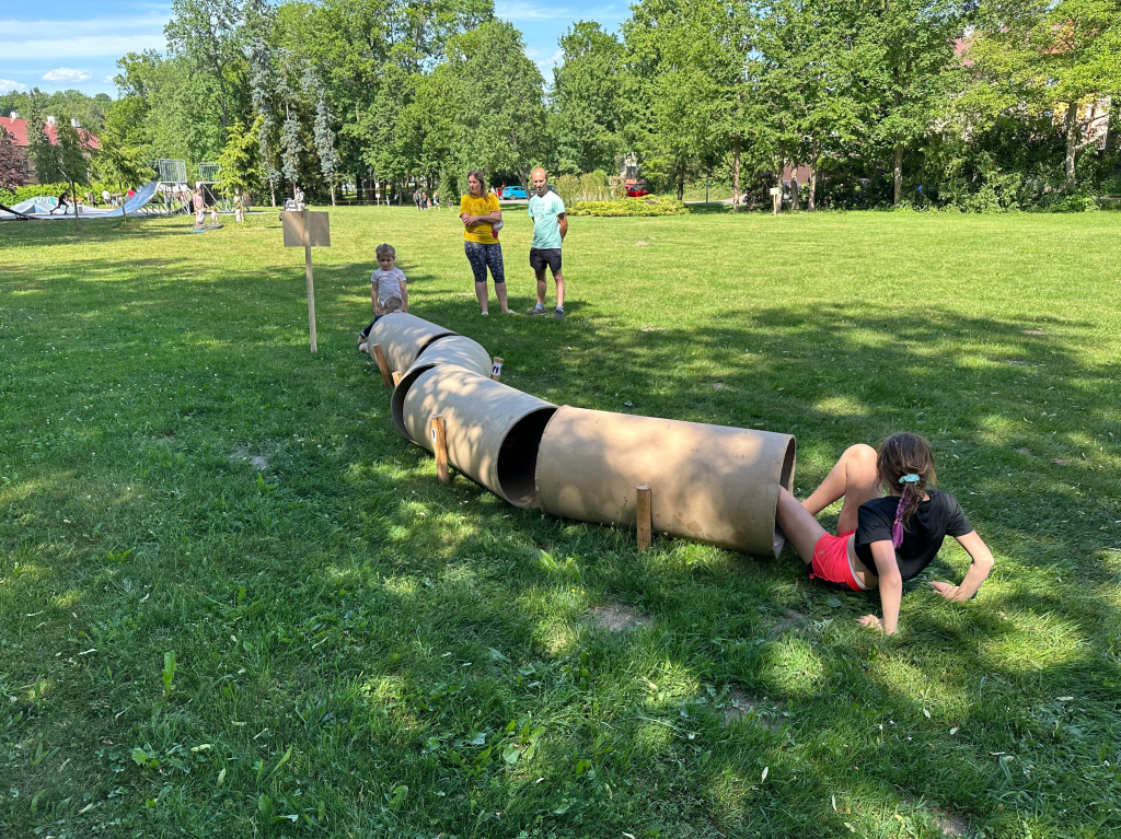0eb881e4-3480-4ece-b3a7-eb6c85c477b2.jpg